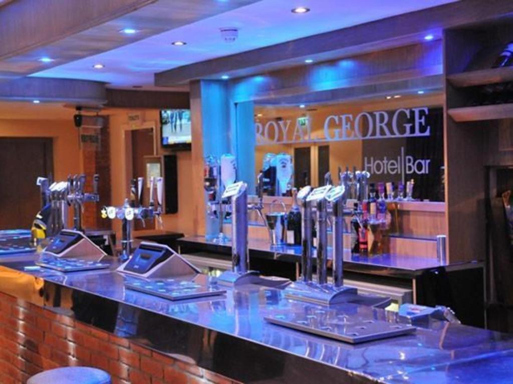 Отель Royal George 3*